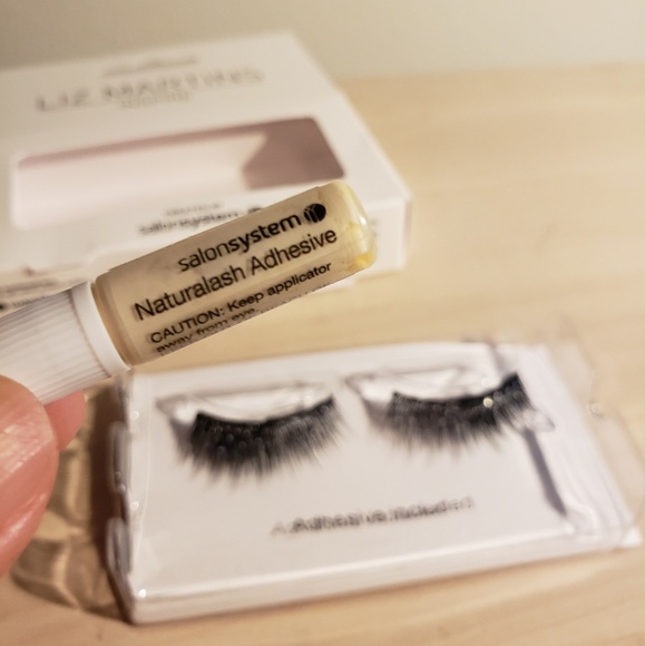 Liz Martins UK Inspired Lash w/ Glitters - Picture 3 of 5